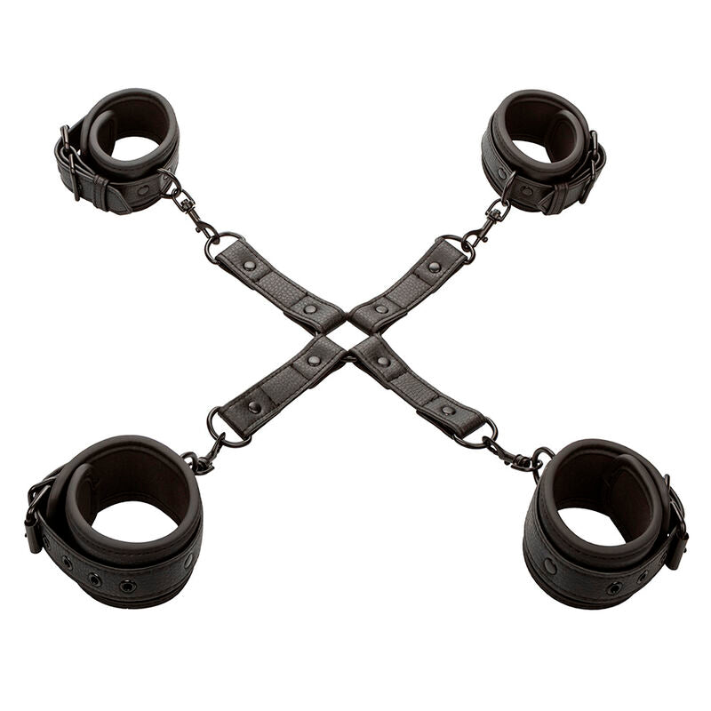 CALEXOTICS - NOCTURNAL CONNETTORE HOG TIE CUERO REGOLABILE NERO – Sistemare le manette