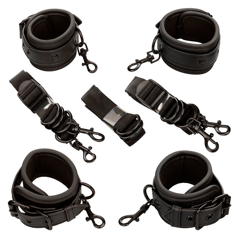CALEXOTICS - NOCTURNAL CINGHIE PER LETTO IN PELLE REGOLABILI NERE – Set di schiavitù