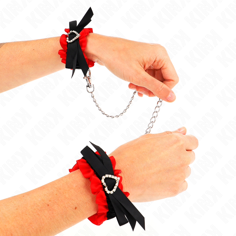KINK - POLSO ELASTICO IN PIZZO DETTAGLI CUORE ROSSO REGOLABILE 22-35 CM – Sistemare le manette