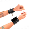 KINK - RESISTENZA DA POLSO PUNK CON PUNTE 25 X 6 CM – Sistemare le manette