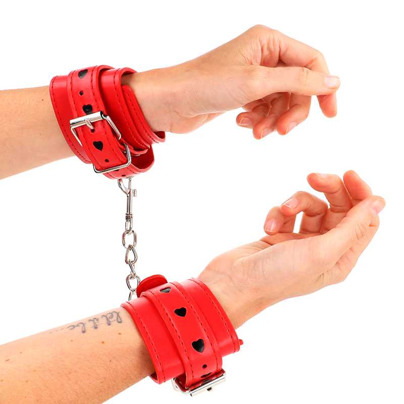 KINK - POLSO ROSSO CON INTARSIO A CUORE NERO REGOLABILE 21-28 CM X 5,5 CM – Sistemare le manette