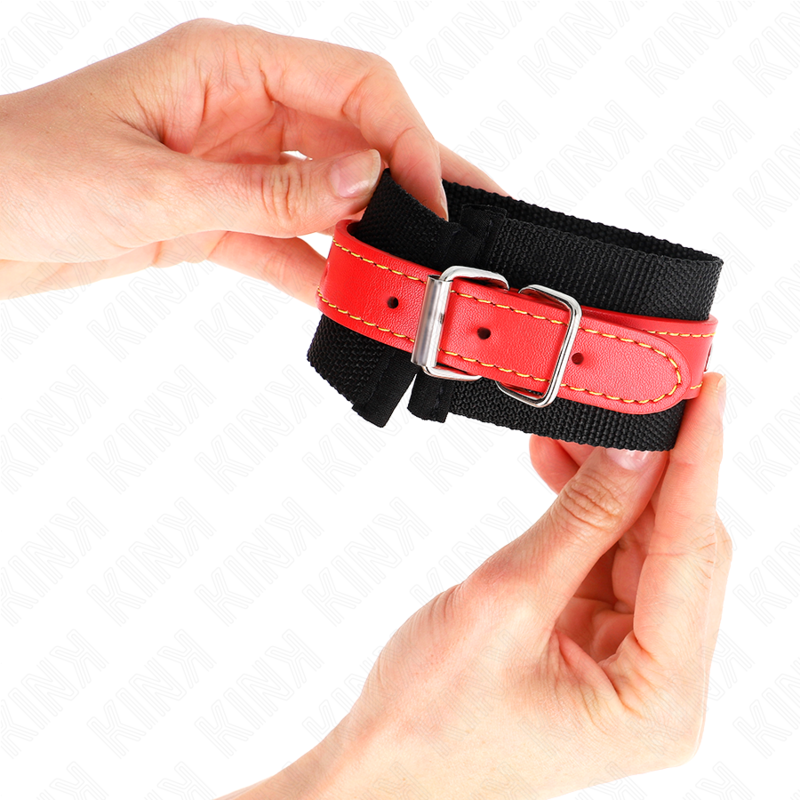 KINK - RESISTENZA DA POLSO IN NYLON NERO CON SIMILPELLE ROSSO REGOLABILE 19-24 CM X 5,5 CM – Sistemare le manette – foto 4