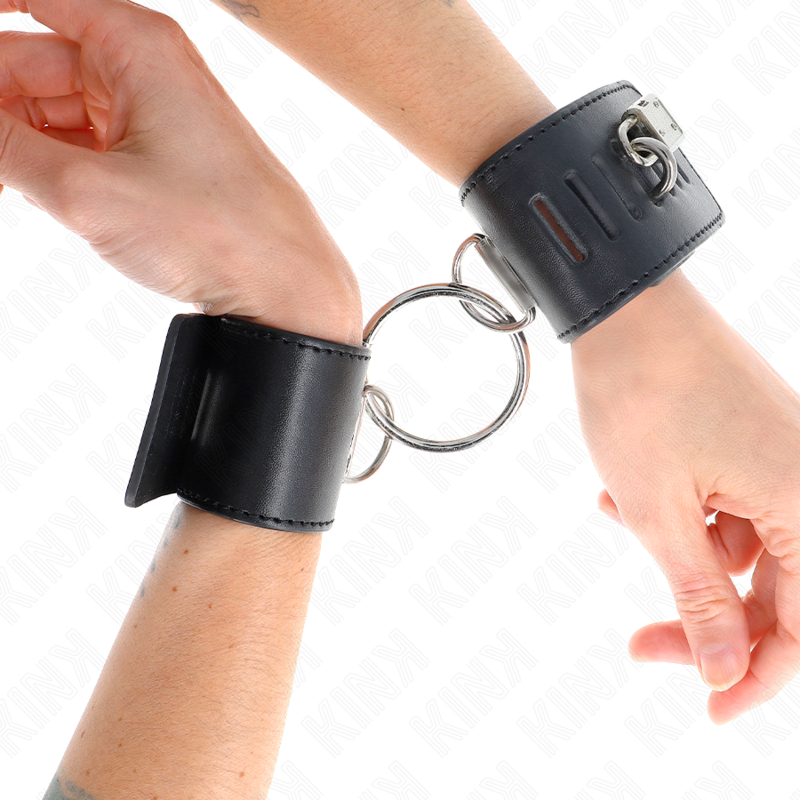 KINK - POLSO FISSO CON CHIUSURA AD ANELLO E LUCCHETTO NERO REGOLABILE 16-23 CM X 5,5 CM – Sistemare le manette