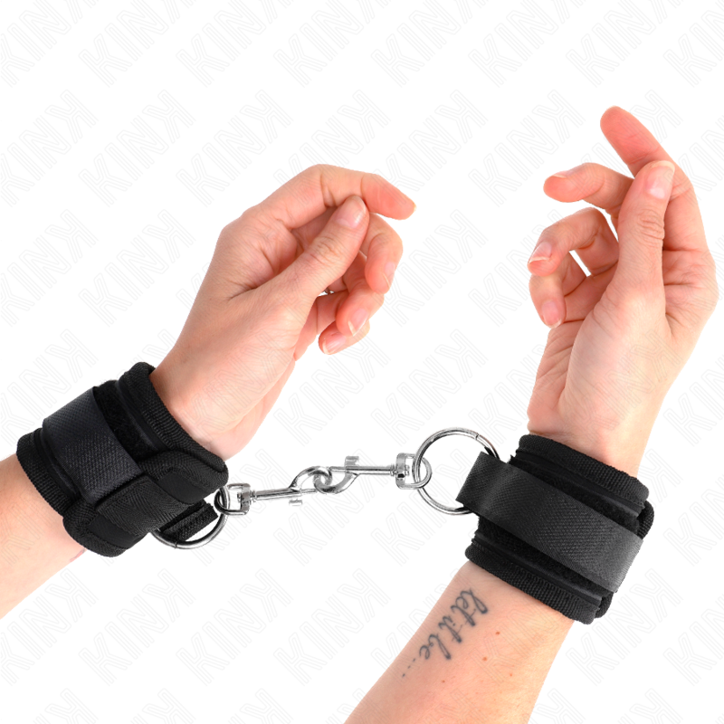 KINK - RESISTENZA DA POLSO NERA REGOLABILE 18-35 CM X 6 CM – Sistemare le manette