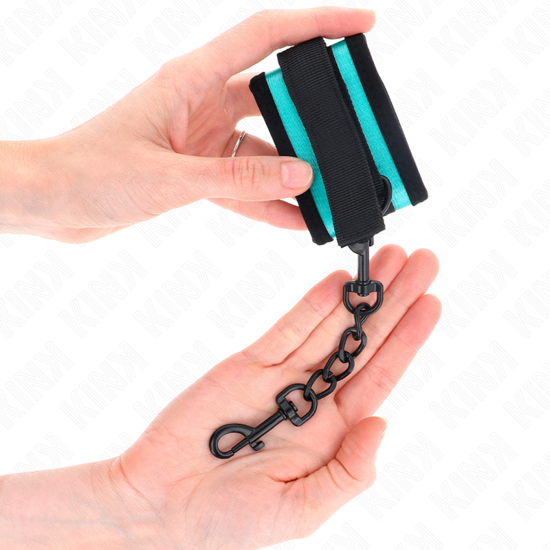 KINK - TENUTA DA POLSO IN NYLON CON GANCIO E LOOP NERO-BLU REGOLABILE 18-32 CM X 5 CM – Sistemare le manette – foto 4