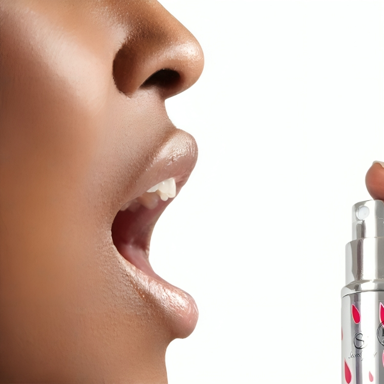 SECRETPLAY - SPRAY PER IL SESSO ORALE ALLA FRAGOLA ACIDA – Per il sesso orale – foto 3