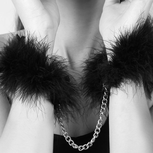 BIJOUX INDISCRETS - MANETTE ZA ZA ZU IN PIUME – Mogli – foto 2
