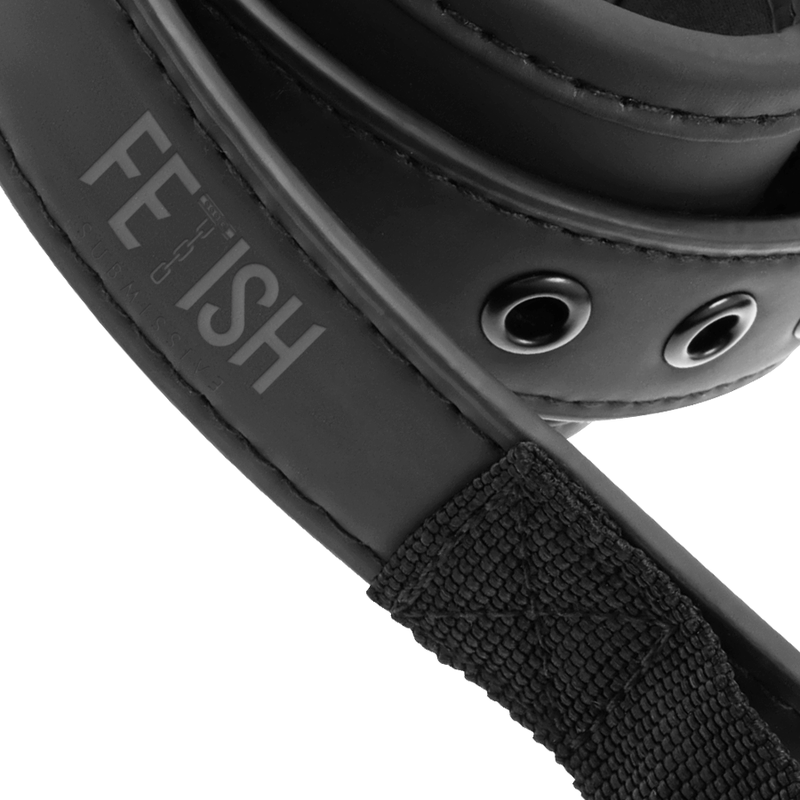 FETISH SUBMISSIVE - MANETTE CON FODERA IN NOPRENE E MANIGLIA – Sistemare le manette – foto 7